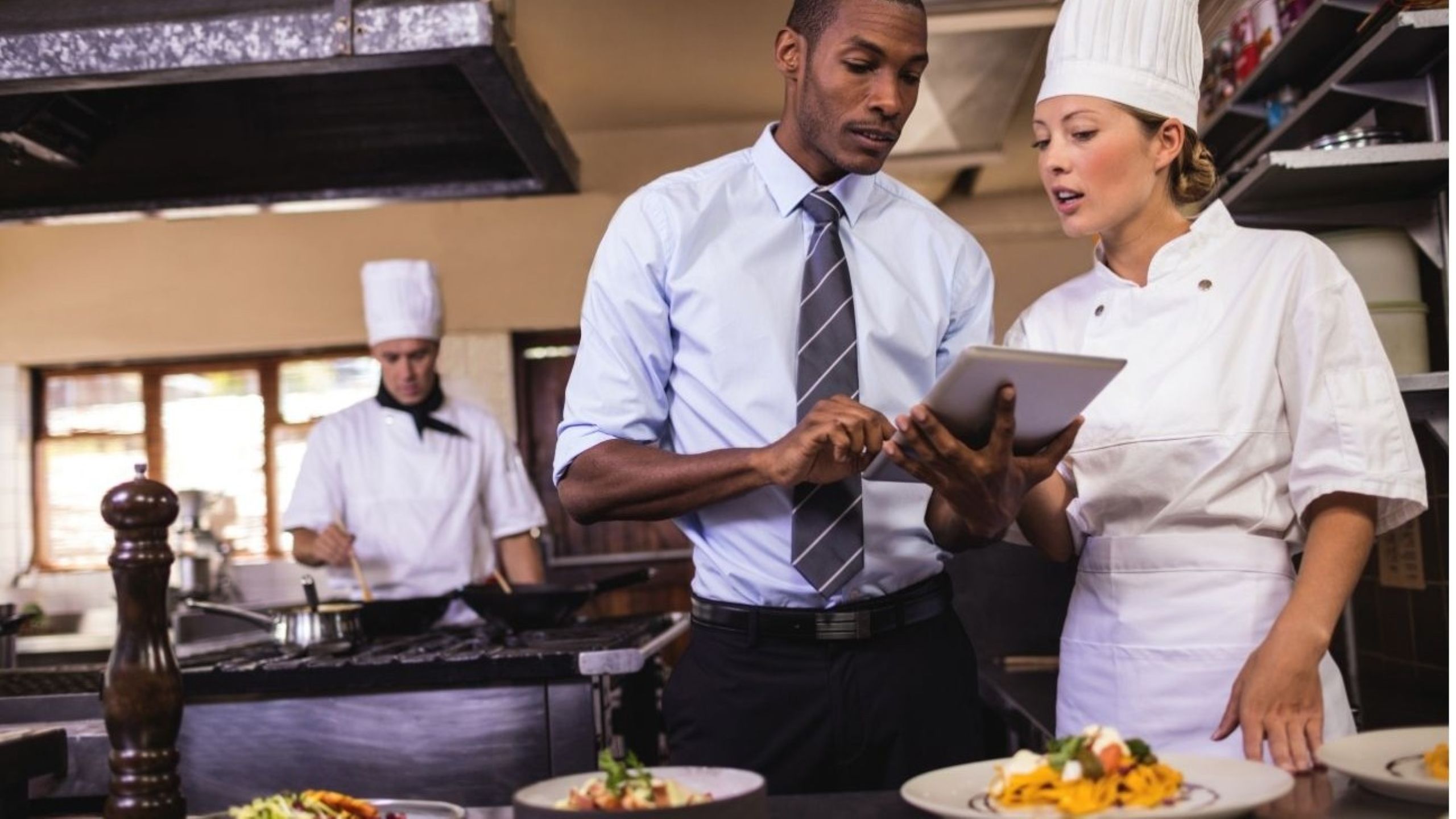 Soluzioni software per la gestione dell'inventario del ristorante con tracciamento digitale per operazioni efficienti
